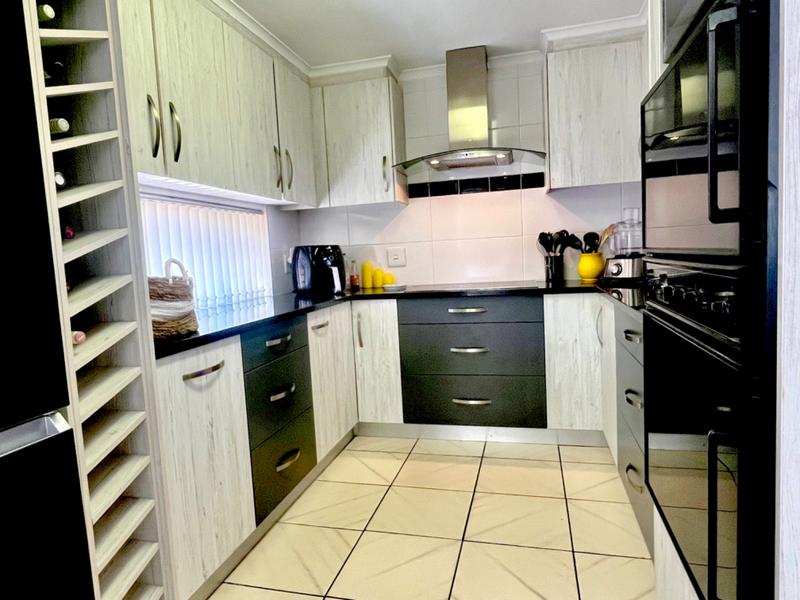 3 Bedroom Property for Sale in Fraaiuitsig Western Cape